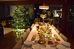 A SPARKLING NEW YEARS